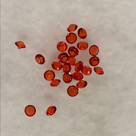 ♦️3/$10♦️NEW Ruby Crystal dust for living/floating lockets 25pc - Picture 3 of 5